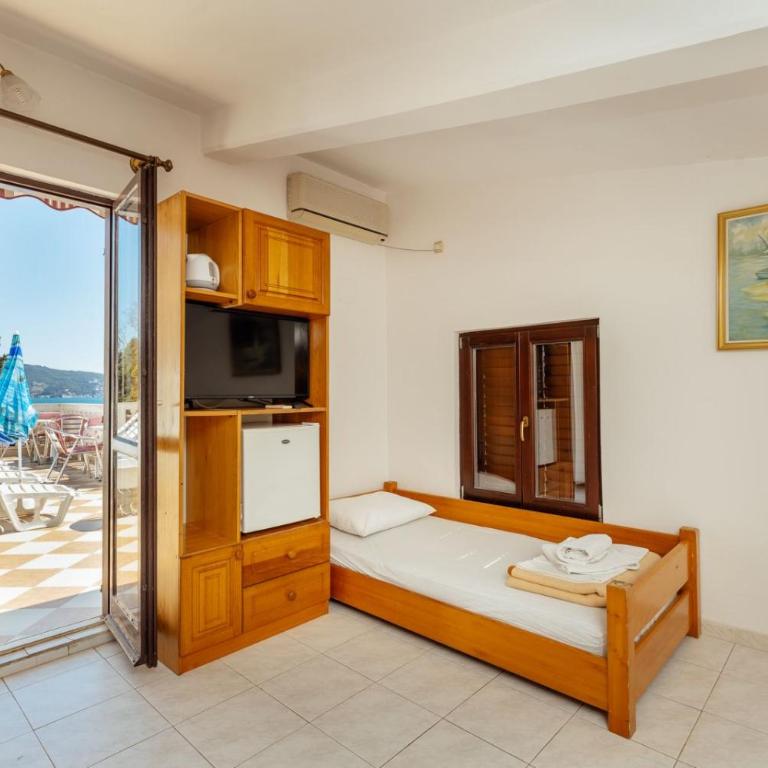 Radic Rooms - Triple Room with Terrace - 2