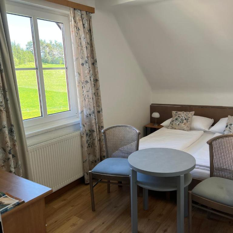 Landhaus Strussnighof - Familienzimmer - 1
