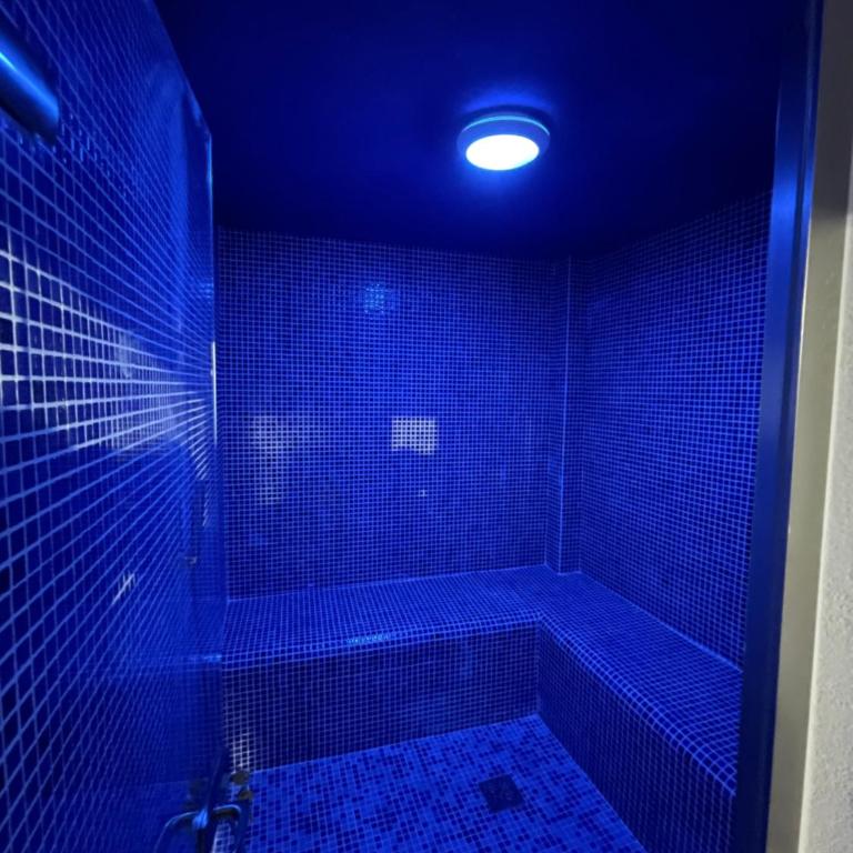 KAOM Lux - One-Bedroom Apartment - 2