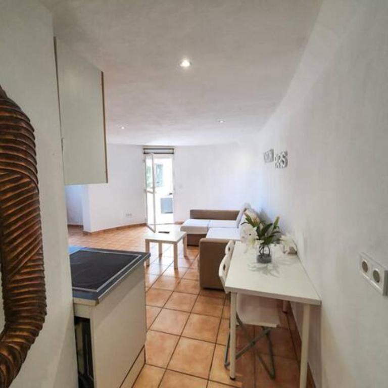 Appartement C dans une villa avec piscine & jacuzzi - Two-Bedroom Apartment - 5