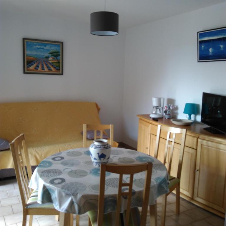 T2/T3 à sanary sur mer avec piscine - Appartement 2 Chambres - 1