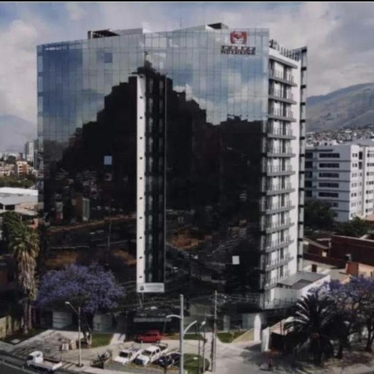 Hermoso Garzonier 7E Torres Puente Muyurina - Apartamento de 1 dormitorio - 36