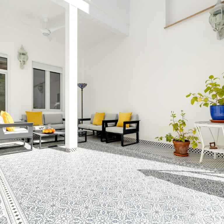 El Patio - Three-Bedroom Apartment - 6