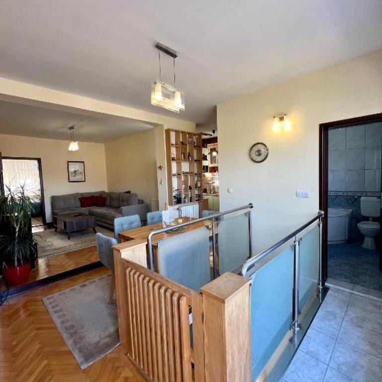 Holiday House Bistrik - Apartman sa Pogledom na Vrt - 15