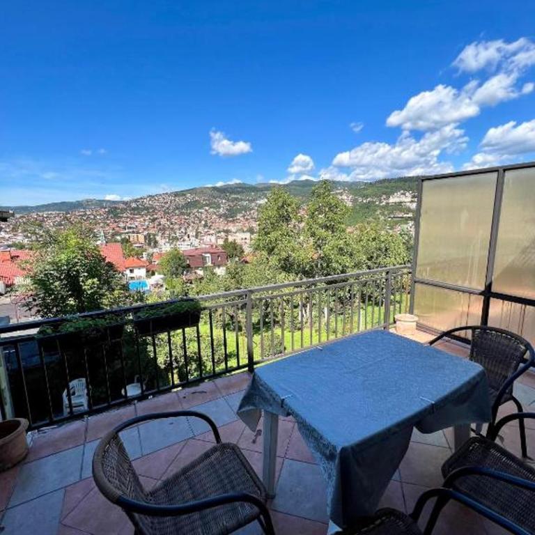 Holiday House Bistrik - Apartman sa Pogledom na Vrt - 22