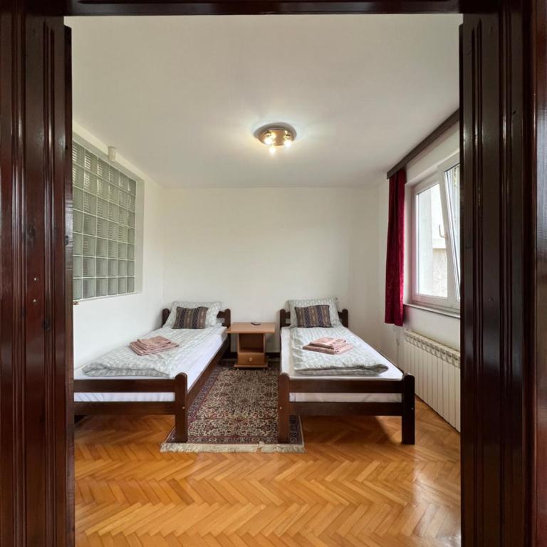 Holiday House Bistrik - Apartman sa Pogledom na Vrt - 6