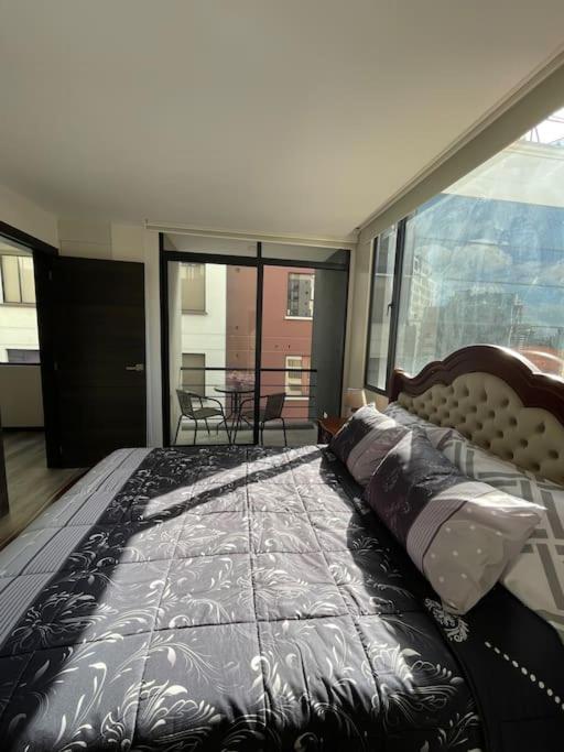 Elegante Suite en la República del Salvador Quito - One-Bedroom Apartment - 7