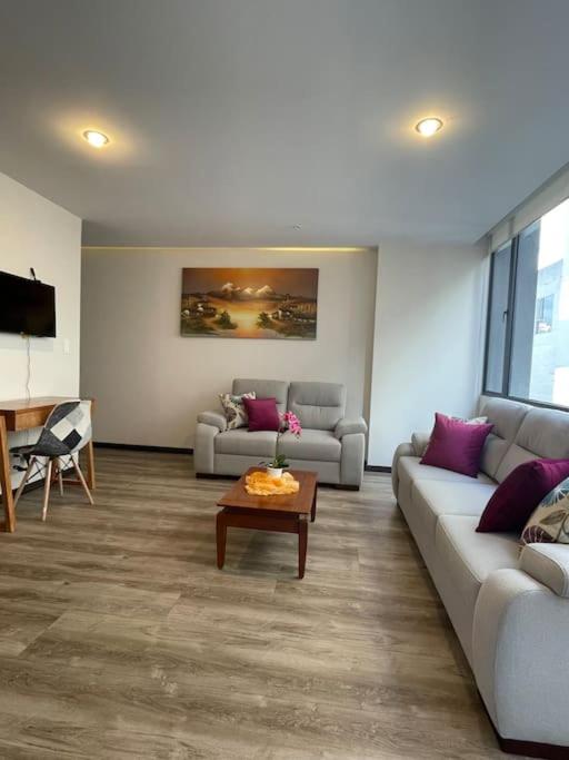 Elegante Suite en la República del Salvador Quito - One-Bedroom Apartment - 10