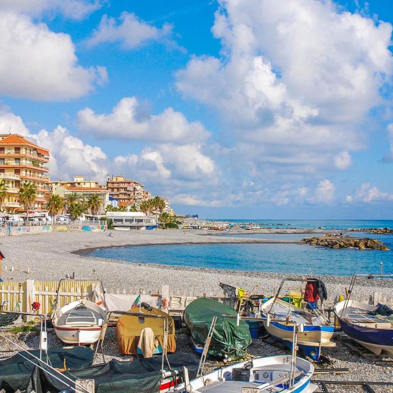 Beach Front Apartment In Ventimiglia - Two-Bedroom Apartment - 19
