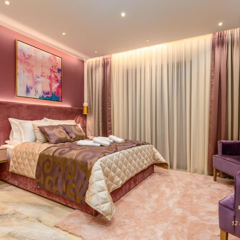 Hotel Vila Hedonija - Deluxe Double Room with Sea View - 1