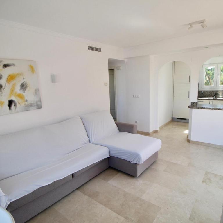 El Amanecer 81 by homeprive - Vacation Home - 27