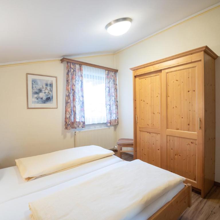 Ferienhaus Helmuth Oberreiter - Apartment mit Poolblick - 1