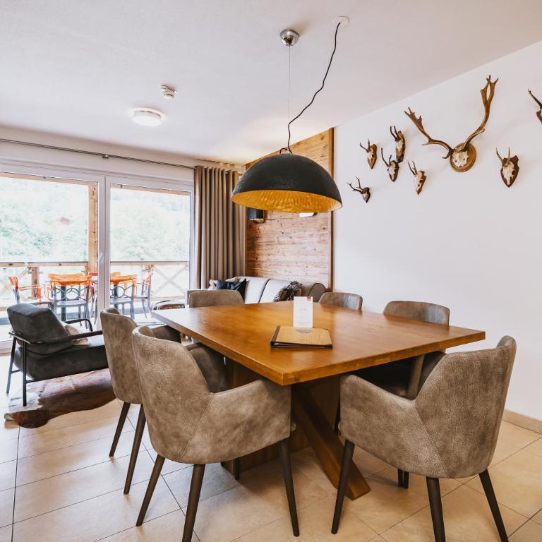AvenidA Mountain Lodges Kaprun - Suite mit 2 Schlafzimmern - 6