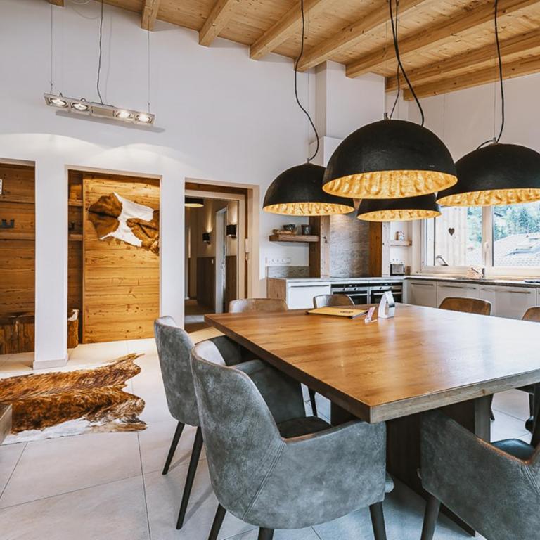 AvenidA Mountain Lodges Kaprun - Penthouse mit 4 Schlafzimmern und Balkon - 4