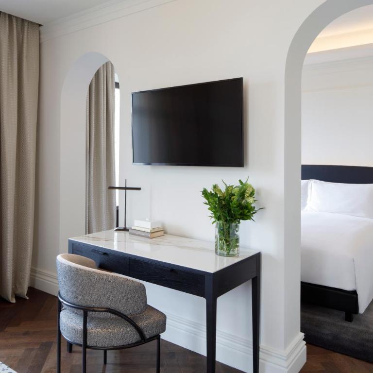 InterContinental Rome Ambasciatori Palace by IHG - Junior Suite King con Balcone e Vista - 2