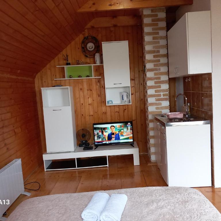 Apartman Andrija - Studio Apartment - 8