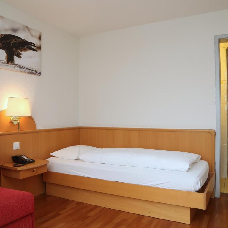 Hotel Crystal Interlaken - Superior Einzelzimmer mit Straßenblick - 2