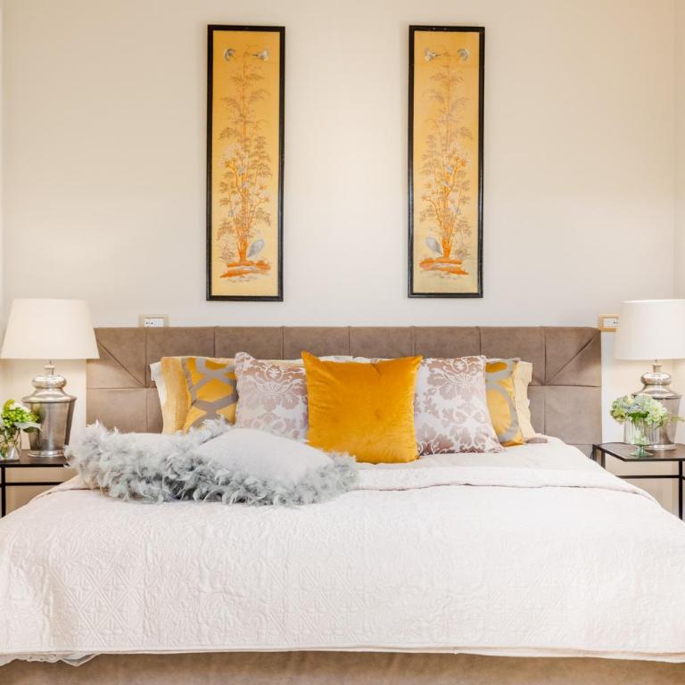 The Duchess Chambers, the Luxury Grand 3 bedrooms - Three-Bedroom Apartment - 15