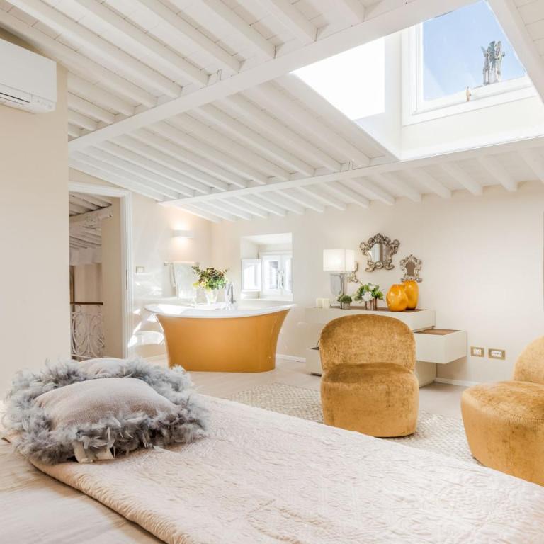 The Duchess Chambers, the Luxury Grand 3 bedrooms - Three-Bedroom Apartment - 16