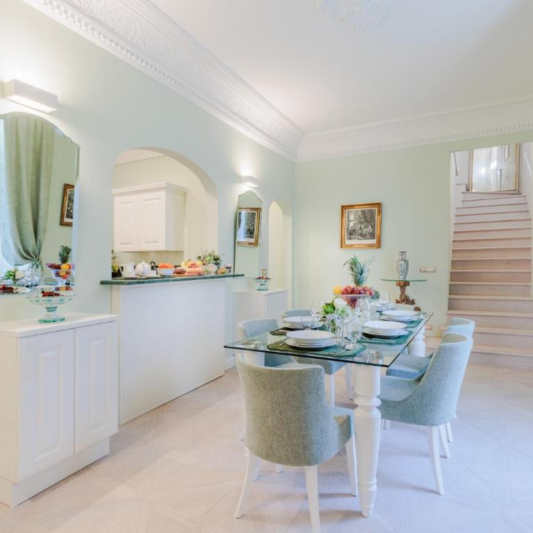 The Duchess Chambers, the Luxury Grand 3 bedrooms - Three-Bedroom Apartment - 30