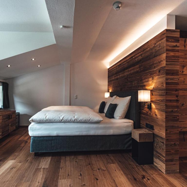 Farmhotel & Chalets Grosslehen - Familienzimmer mit Bergblick - 1