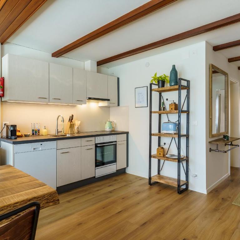 Heart of Interlaken Apartments - Appartamento con 3 Camere da Letto - 6
