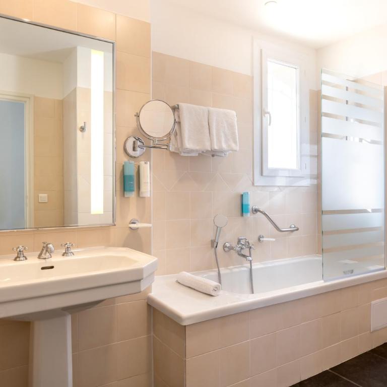 Best Western Hotel Matisse - Chambre Lit King-Size Prestige - Vue sur Mer - 6