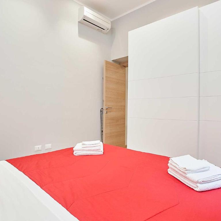 KMC suites - Red - Apartment - 10