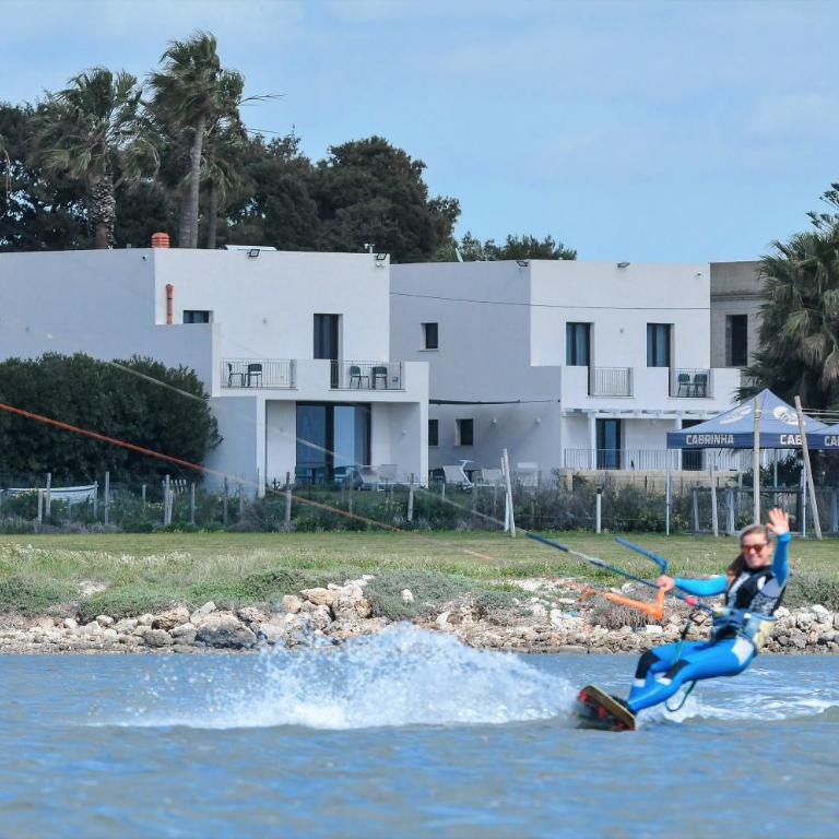 Casa B, Room 1 - mit Pool - at Lagoon - Lo Stagnone Kite Spot - Palm Kite Paradise - Camera Matrimoniale con Terrazza - 25