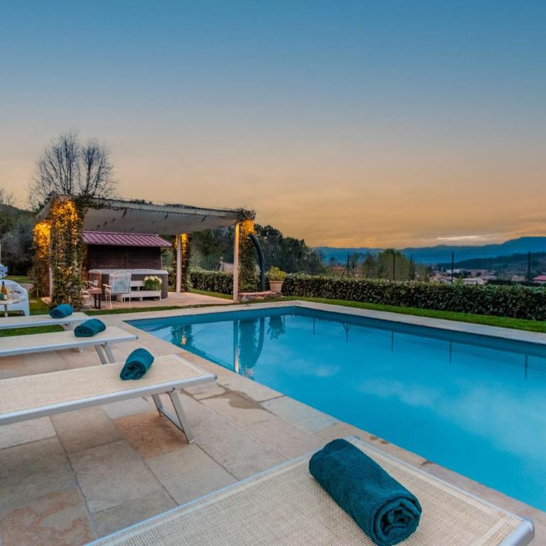 Villa Catia Farmhouse, Three Luxury Bedrooms, a Jacuzzi Pool and a Dream-Like Getaway Experience - Villa con 3 Camere da Letto - 45