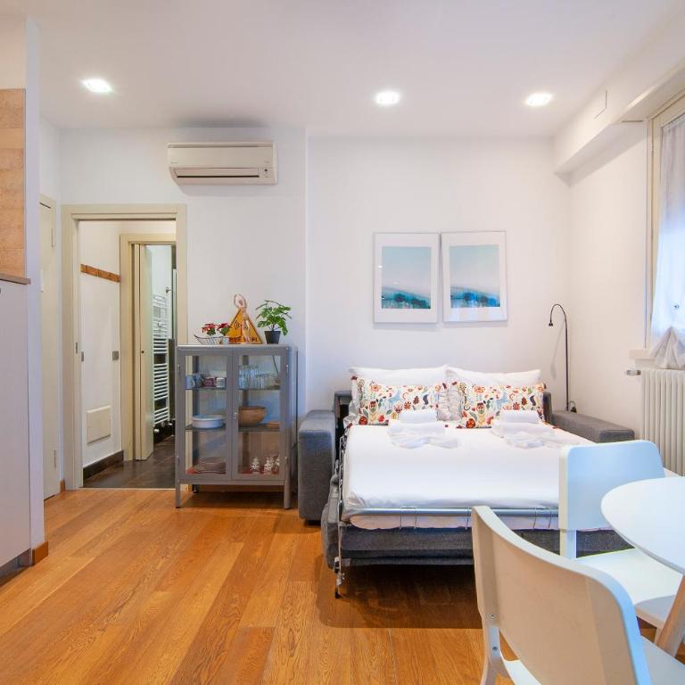 Dimore Verona - Apartment with Balcony - Dimora Simoni 4 - Via Gian Matteo Giberti 30 - 3