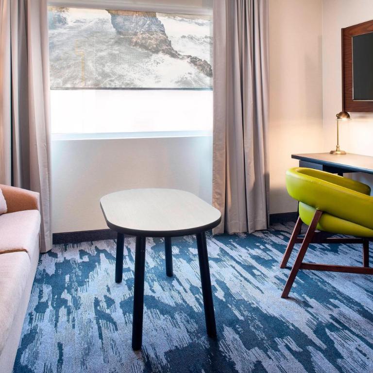Fairfield Inn & Suites by Marriott Tijuana - Executive King Suite with Sofa Bed - 3