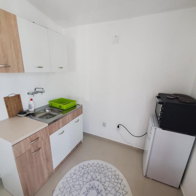 Apartmani Liki - Apartman sa 2 Spavaće Sobe - 20
