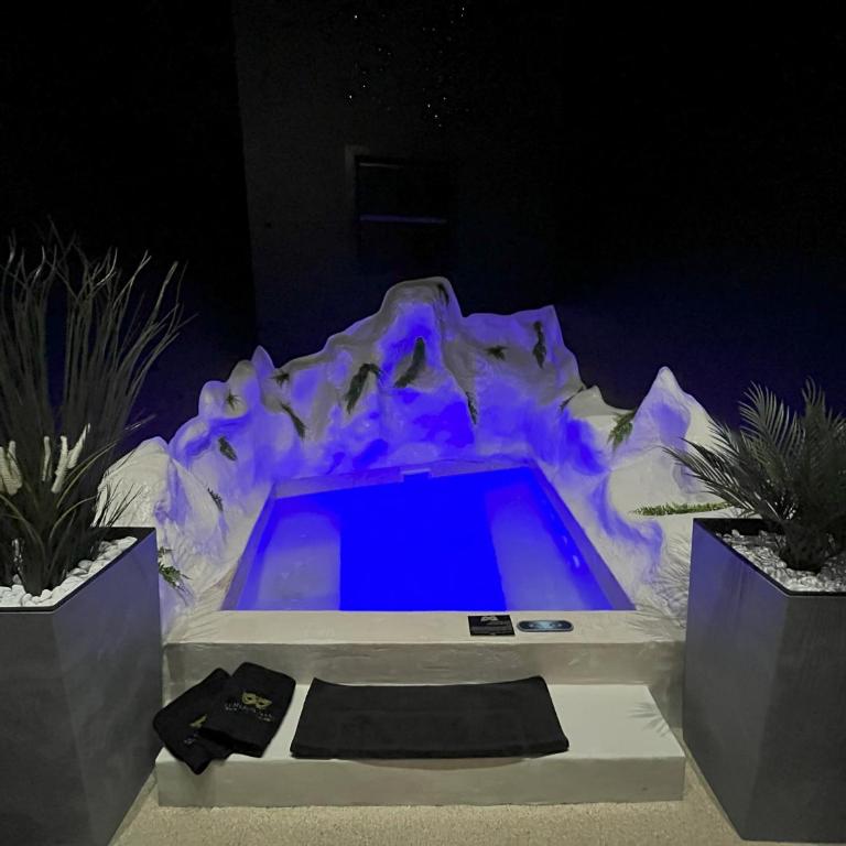 OMIRA - Nuits d'exception & Spa - Suite mit Whirlpool - 1