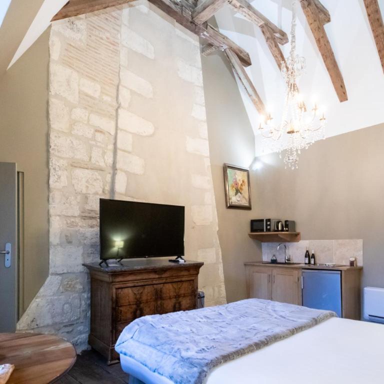 La Demeure Renaissance - Charme Calme Confort Climatisation - Panette Collection - parking privé cour - Chambre Double Deluxe - 2