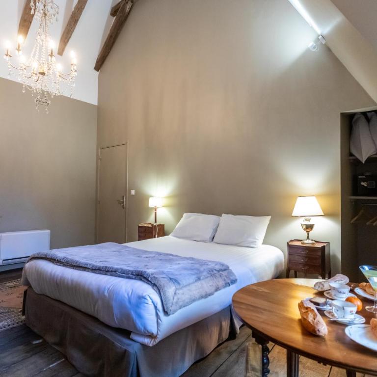 La Demeure Renaissance - Charme Calme Confort Climatisation - Panette Collection - parking privé cour - Chambre Double Deluxe - 4