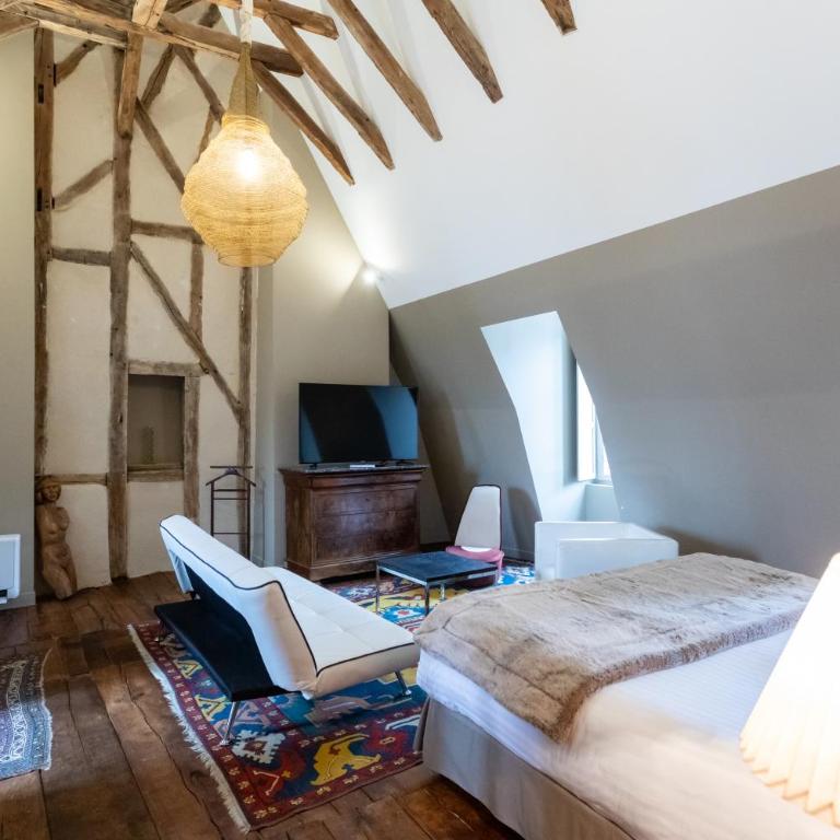 La Demeure Renaissance - Charme Calme Confort Climatisation - Panette Collection - parking privé cour - Chambre Lit King-Size Supérieure - 2