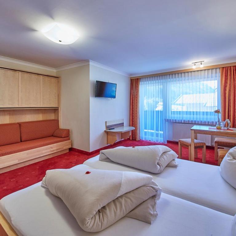 Hotel Forellenhof - Doppelzimmer mit Balkon - 4