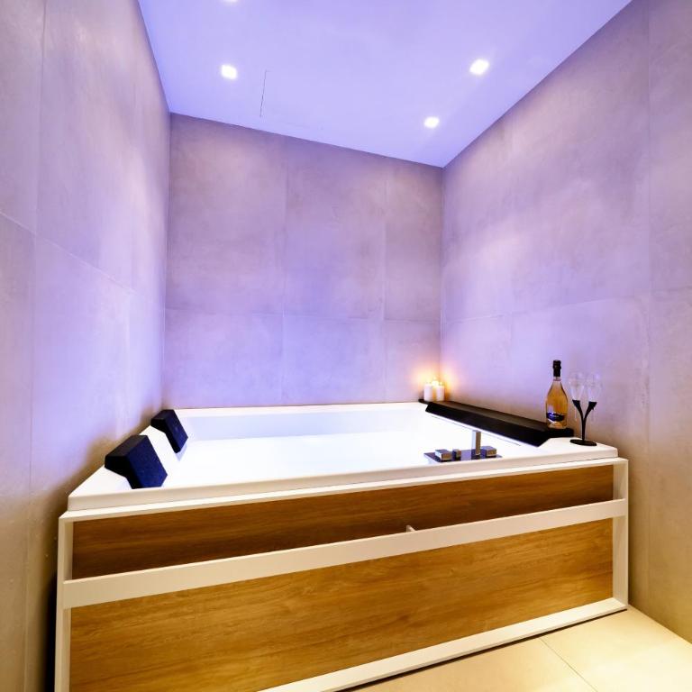 Al Castello Luxury B&B - Suite King con Vasca Idromassaggio - 5