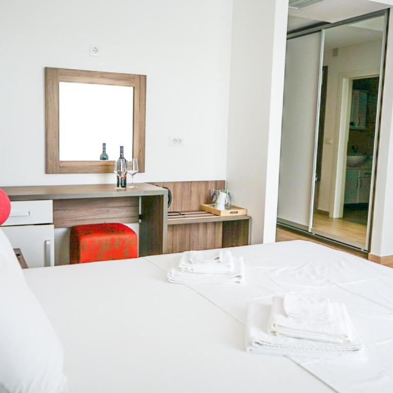Val Lux Apartmani - Apartman - 8