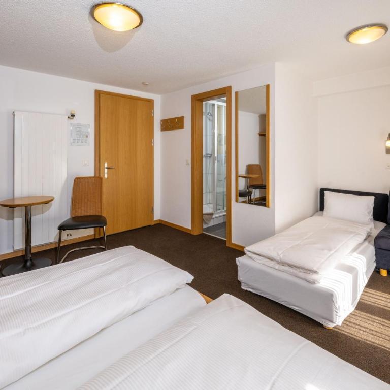 Aktiv Hotel & Spa Hannigalp - Comfort Dreibettzimmer - 3