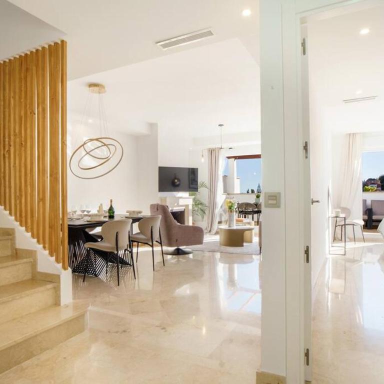 Luxury Escape Marbella - Three-Bedroom Apartment - 2