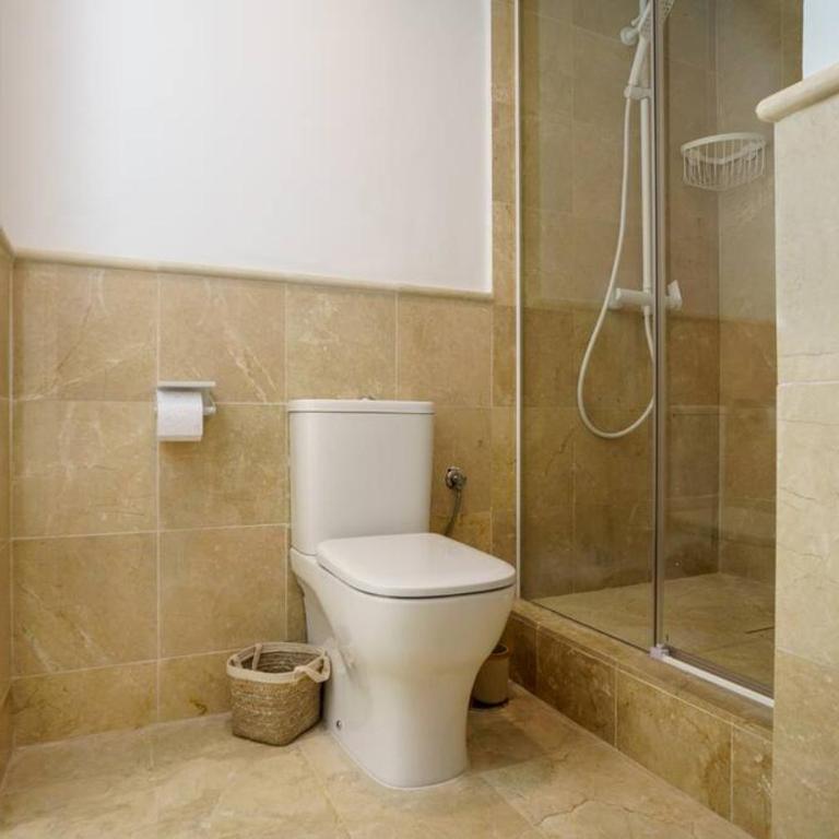 Luxury Escape Marbella - Three-Bedroom Apartment - 27