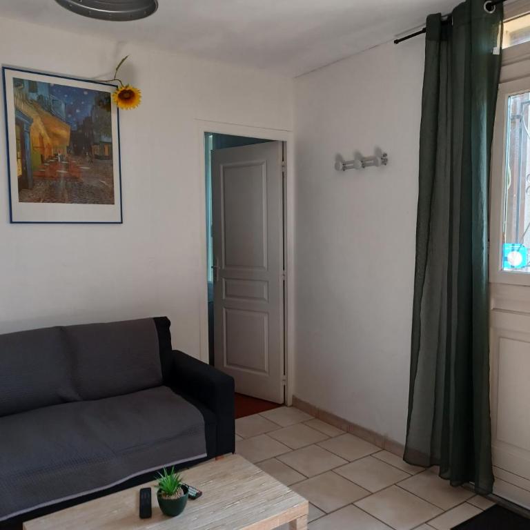 Jolie petite maison idéalement située - Apartment - 8