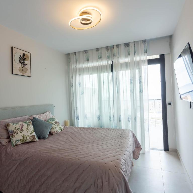 Sunset Waves 15 - Two-Bedroom Apartment - 12