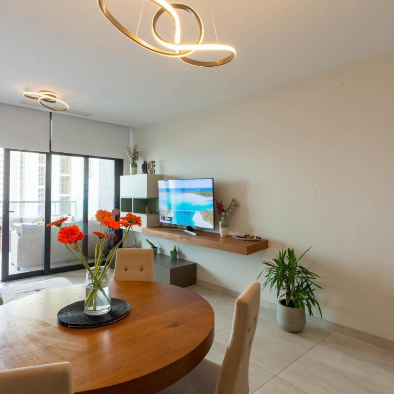 Sunset Waves 15 - Two-Bedroom Apartment - 2
