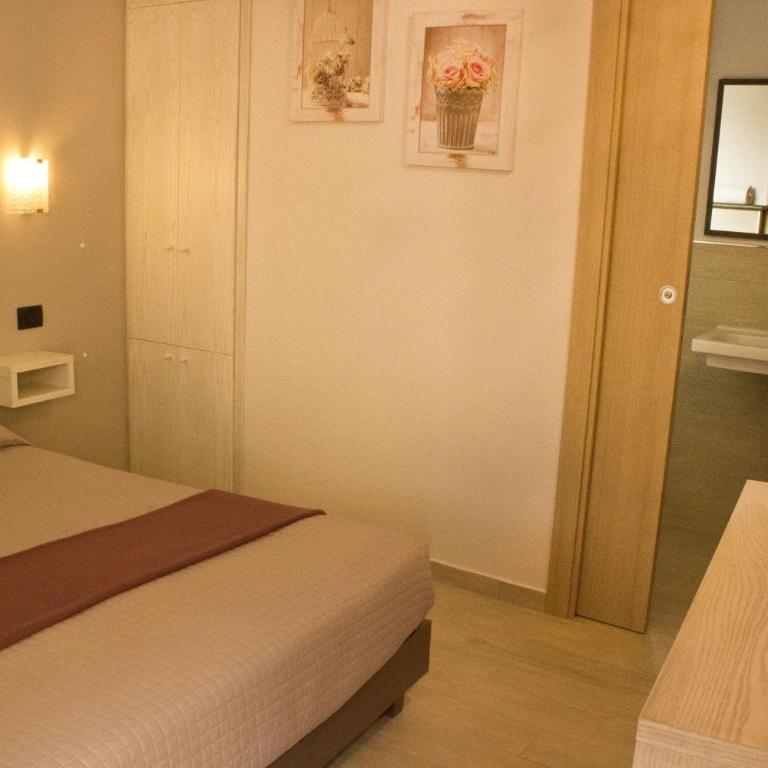 Real B&B Primo Sole - Double Room with Balcony and Sea View - 15