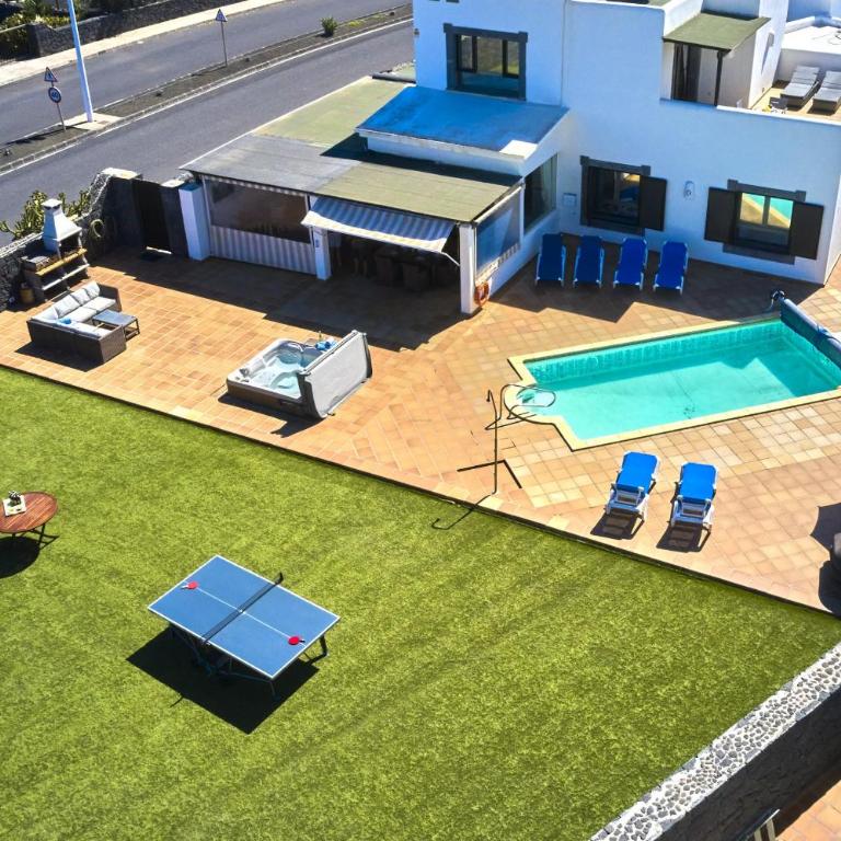 Casa Beluka by Villas Now Ltd - Villa with Private Pool - 5