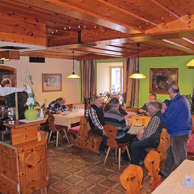 Hotel Restaurant zum Schwan - Dreibettzimmer - 10