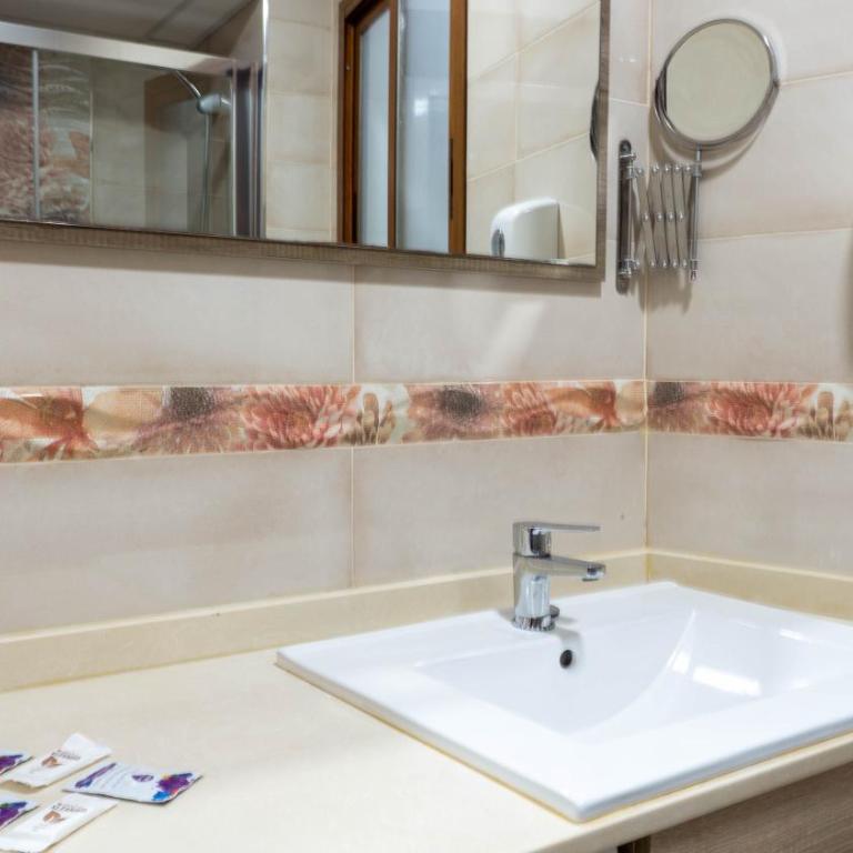 San Juan Apartment Málaga Center - Apartamento de 3 dormitorios - 25